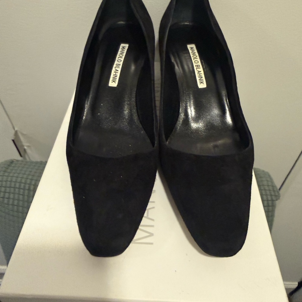 Manolo Blahnik Classic Black Heels